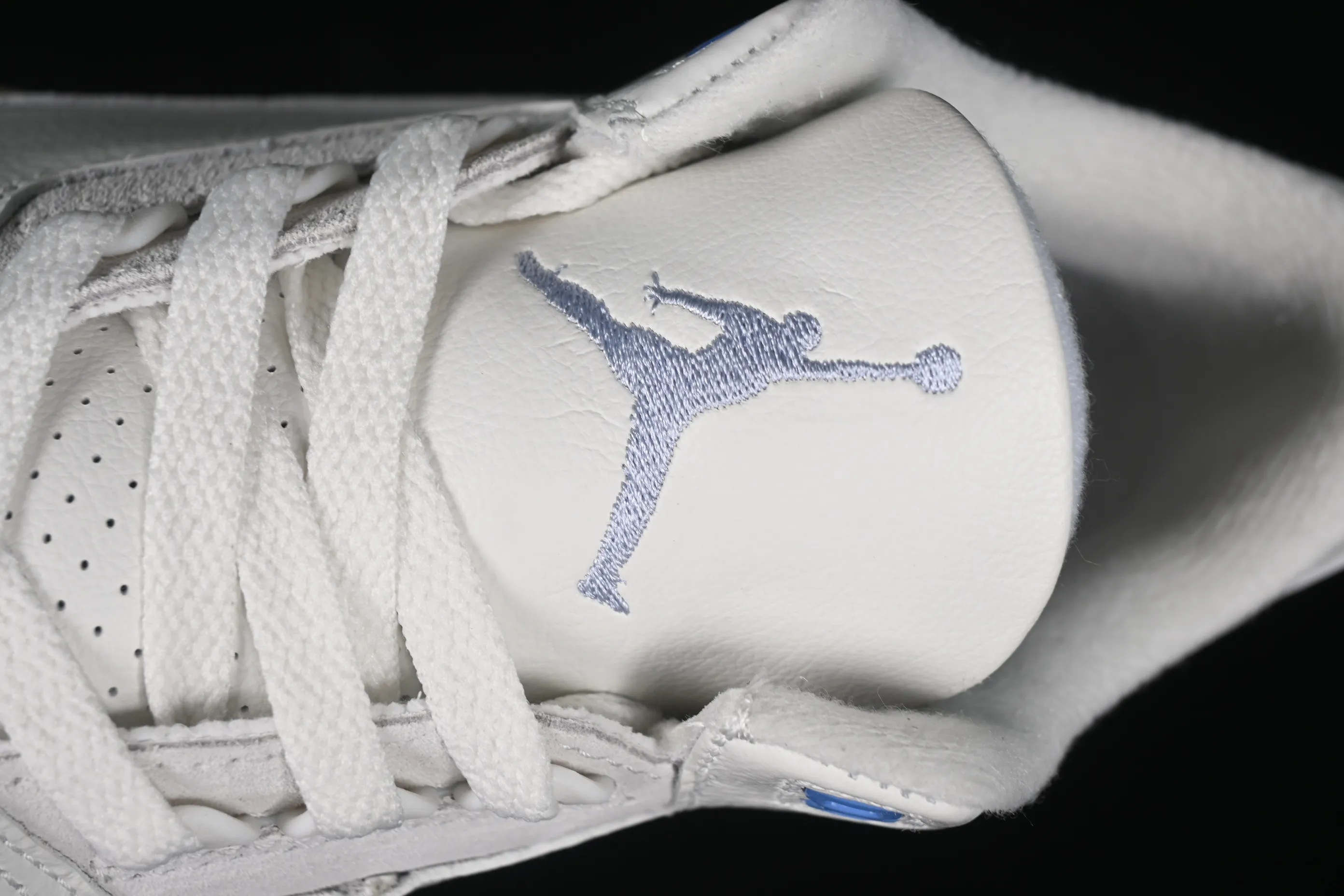 All categories Air Jordan Jordan series basketball shoes Air Jordan 3 Air Jordan 3 Retro "Lucky Shorts" AJ3 Joe 3 Lucky Shorts North Carolina Blue CT8532-101
